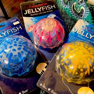 Floating Jellyfish for Aquariums (3)